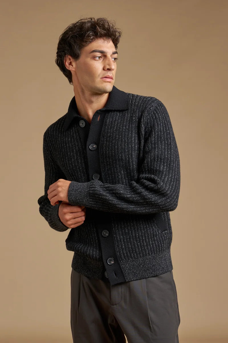 Cardigan con colletto a camicia