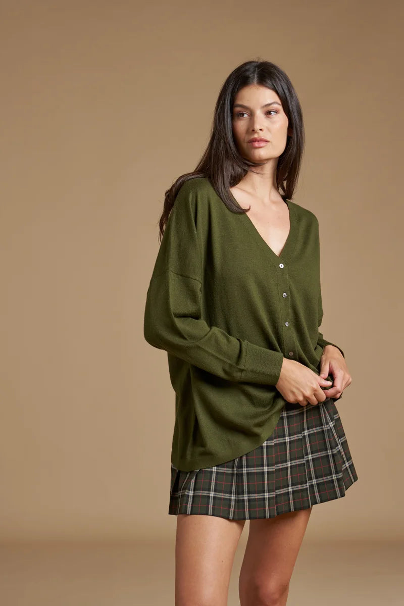 Cardigan V over in Lana Merino