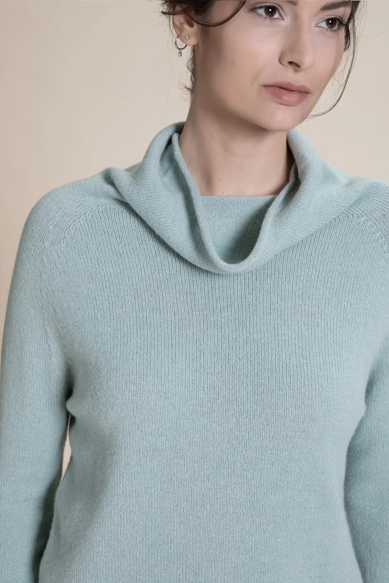 Maglia con collo ampio