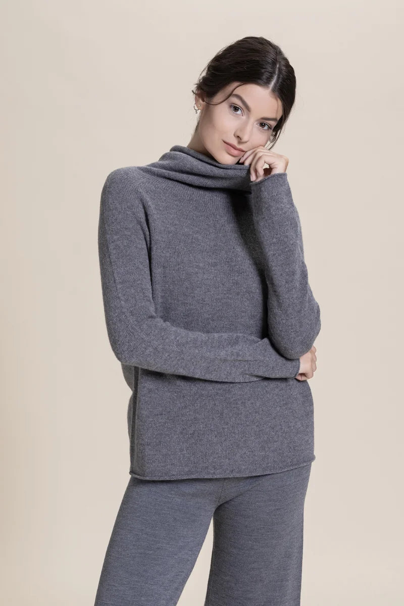 Maglia con collo ampio