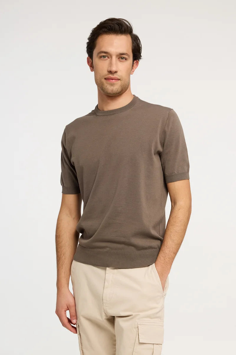 T-shirt in maglia extra-light in Cotone
