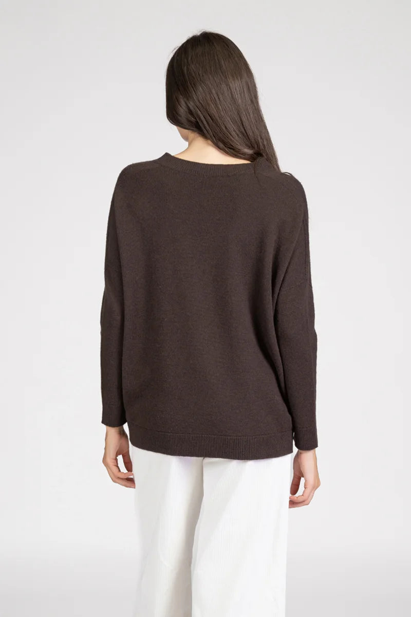 Maglia V over Cashmere blend